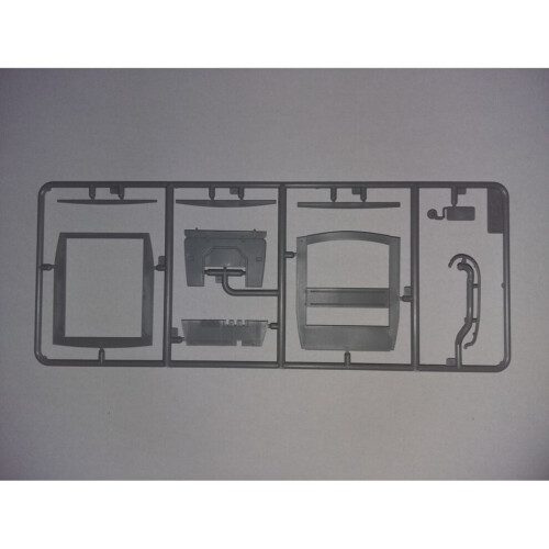 ICM 24008 Modellbausatz 1912 T-Light Lieferwagen 2