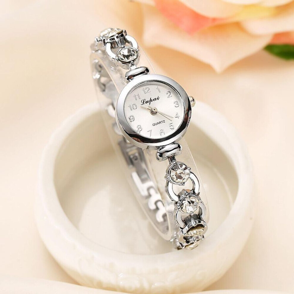 Montre à quartz tendance pour femme en acier inoxydable avec strass (argent)