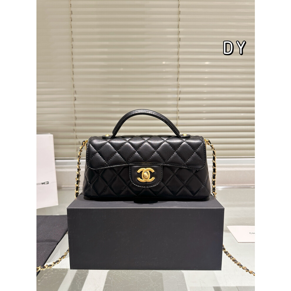 Chanel Shoulder Bags Fashionable And Classic, Light Luxury And Simple, Practical And Versatile (Size: 22x12cm）