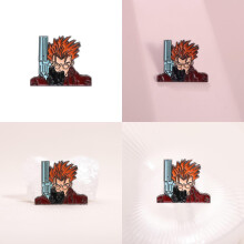 Opvallende anime stripfiguur broche kleurrijk uniek ontwerp voor stijlvolle decoratie