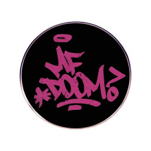 Trendsetting MF Doom ijzeren masker broche pin legering ontwerp perfect voor muziekfans