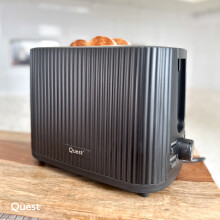 (Black) Quest 2 Slice Toasters / Modern Grooved Design / 7 Browning Levels / Reheat & Defrost / Crumb Tray & Cord Storage / 930W