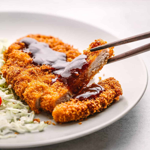 Bulldog Tonkatsu sauce 300ml 2