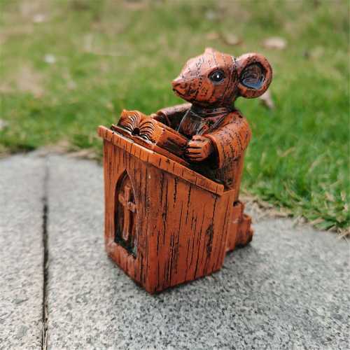 Podium Mouse Statue Church Mouse Collectible Statue 1