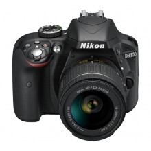 NIKON D3300 Schwarz + AF-P 18-55VR Digitale Spiegelreflexkamera mit Objektiv