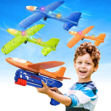 (02 Plane Random Color-Russian Federation)Ενδιαφέροντα πλαστικά παιχνίδια