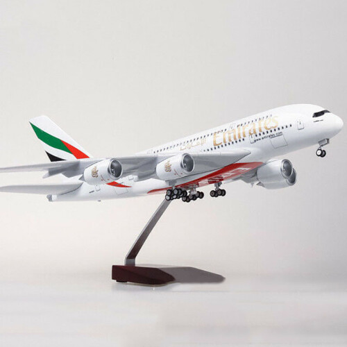 1/160 Emirates A380 Flugzeugmodell LED-Lichtsimulation Passagierflugzeug