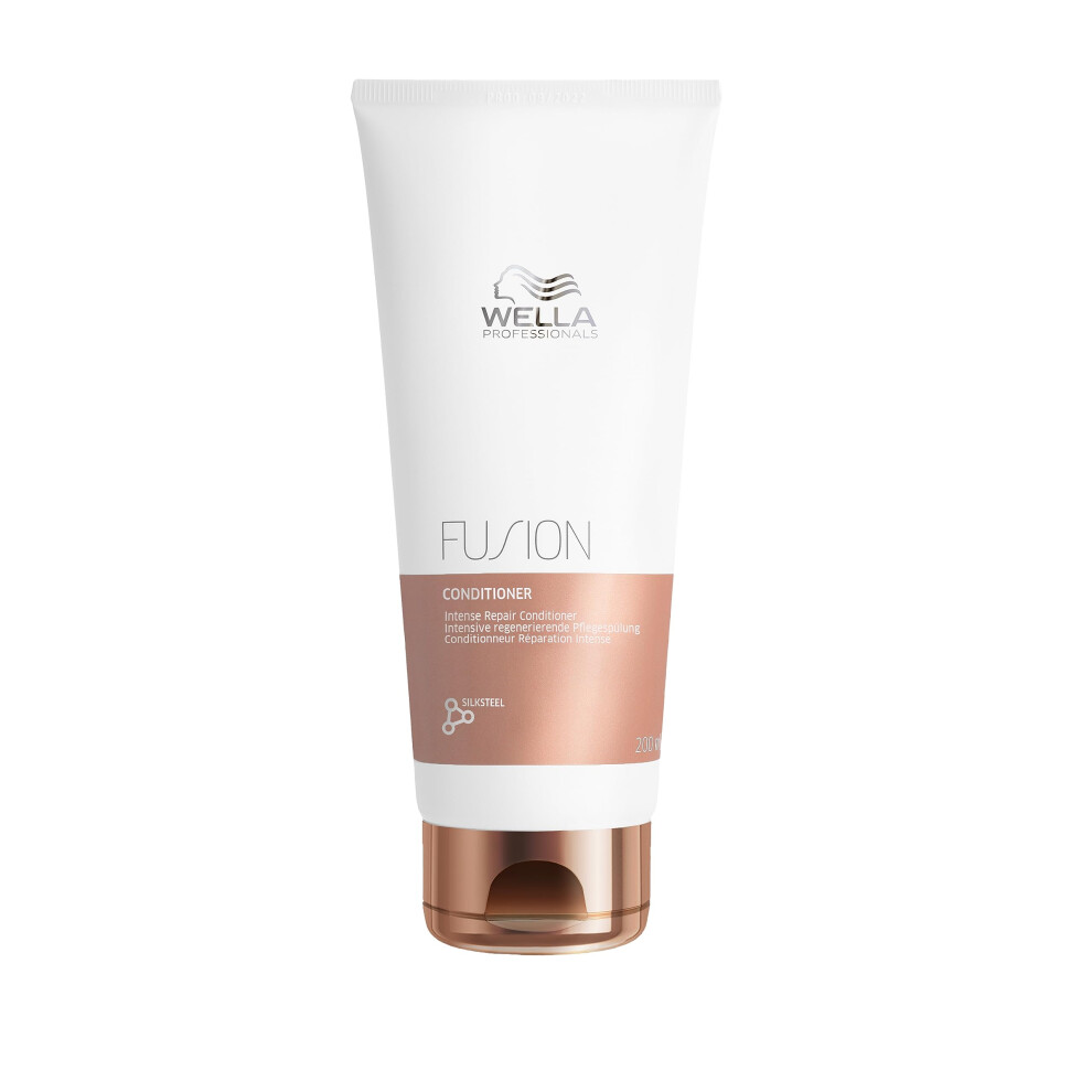 Wella Professionals Fusion Intense Repair Conditioner - Intense Repair and Smoothening Conditioner for Dry and Damaged Hair - Boost Shine and Protect