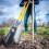 Roughneck Sharp Edge Posthole Digger 1.46m, Yellow 4