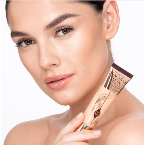 Charlotte Tilbury Charlotte's Beautiful Skin Foundation (30ml, 4 Warm) 1
