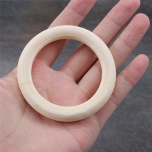 Ringe, 30 Stück 70 mm Holzringe, Holzringe, Holzkreise für Heimwerkerarbeiten, Makramee-Pflanzenhänger, Ornamente und Schmuckherstellung