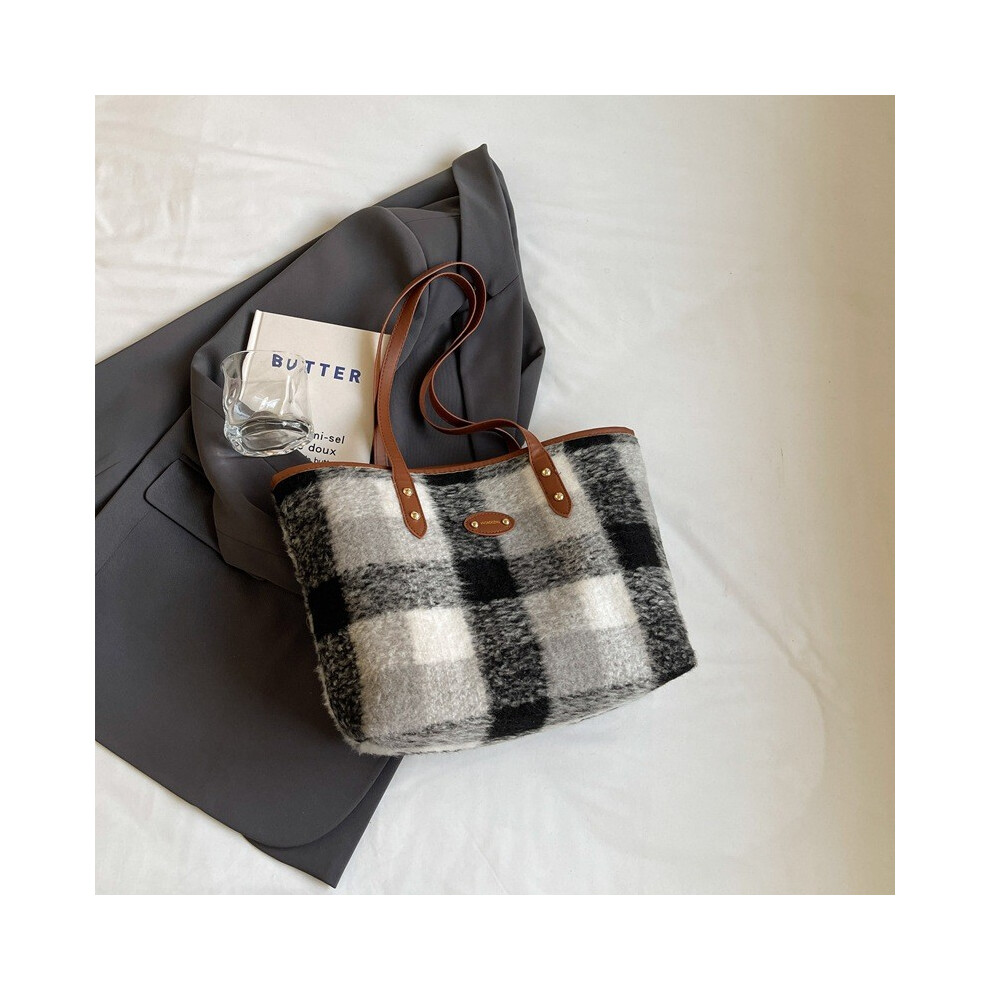 (Black Check)Sac fourre-tout simple tendance pour femme dans les styles noir gris bleu et marron idéal pour faire du shopping