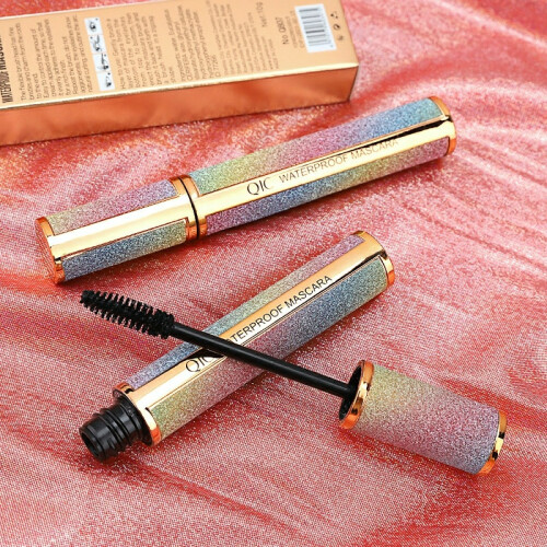 Qic Waterproof Mascara in Black 1