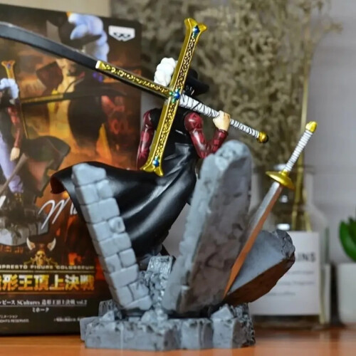 (ΛΕΥΚΟ) ONE PIECE Φιγούρες Eagle eye Dracule Mihawk Anime Figure Top War PVC Φιγούρα 2