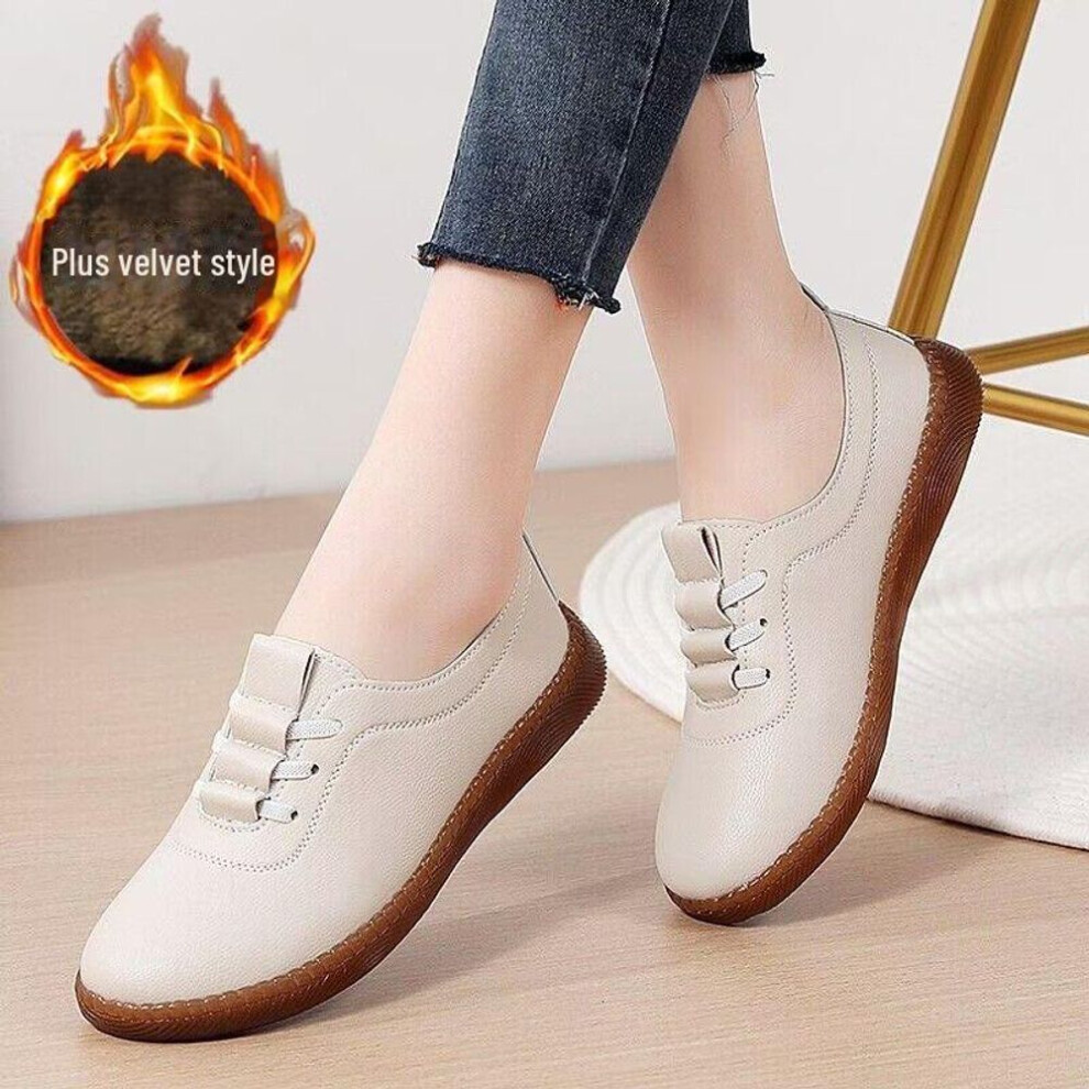 (beige, velvet, 40) Spring Slip-On Leather Flats for Mothers: All-Match, Non-Slip, Soft Sole, Comfortable Shoes for Middle-Aged and Elderly Women