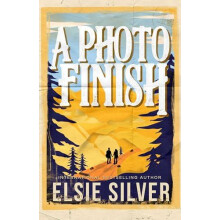 A Photo Finish by Elsie Silver Paperback Book