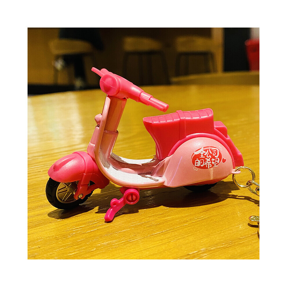 (StyleB) Adorable mini-porte-clés en alliage rose pour trottinette électrique, pour enfants et adultes