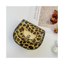 (Gelber Leopard) Entzückende Mini-Tasche mit Leopardenmuster in Rosa und Khaki für Kinder mit leicht