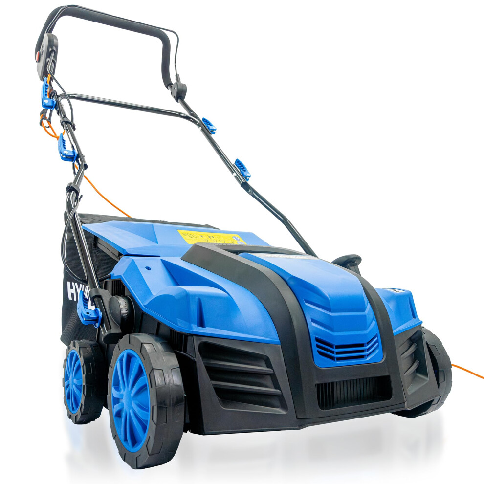 Hyundai 2000W 16? / 40cm Artificial Grass Sweeper, 400mm working width, Multi-Use Brush & 55L Collection Bag- 3 Year Warranty