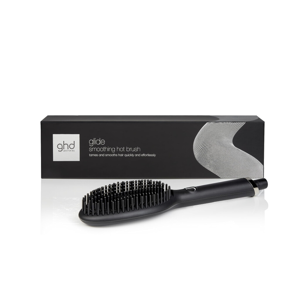ghd Glide Smoothing Hot Brush in Black - for Smooth, Glossy & Frizz-Free Results - for All Hair Types (UK Plug)