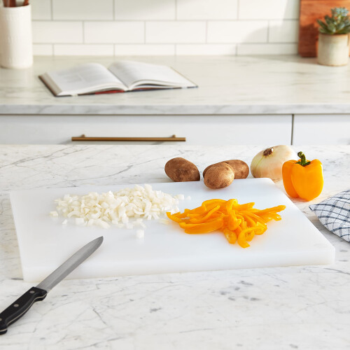 Winco Heavy-Duty Plastic Cutting Board 15"""" x 20"""" x 1"""" White 1