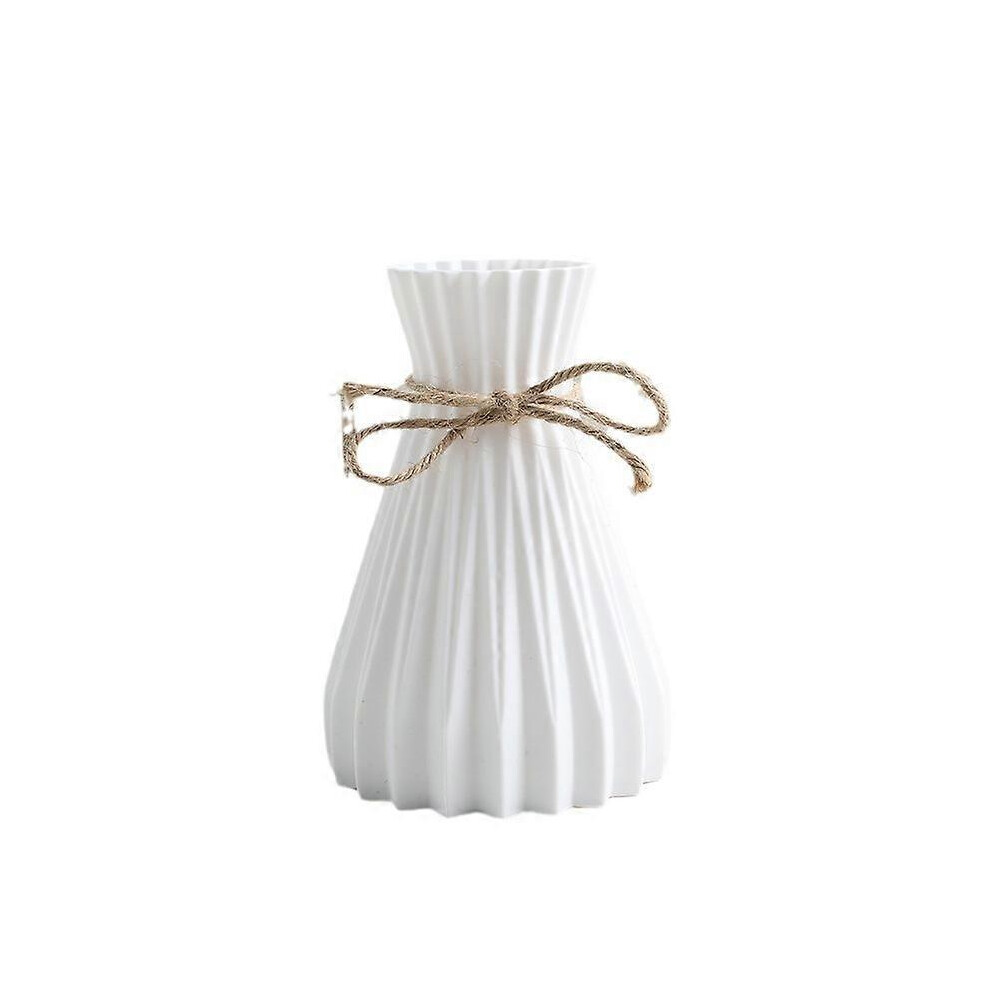 Plastic Vase Ceramic Vase Flower Vase Rattan Unbreakable Simple Basket Plant Floor Vase Small Flower Pot  ( White)