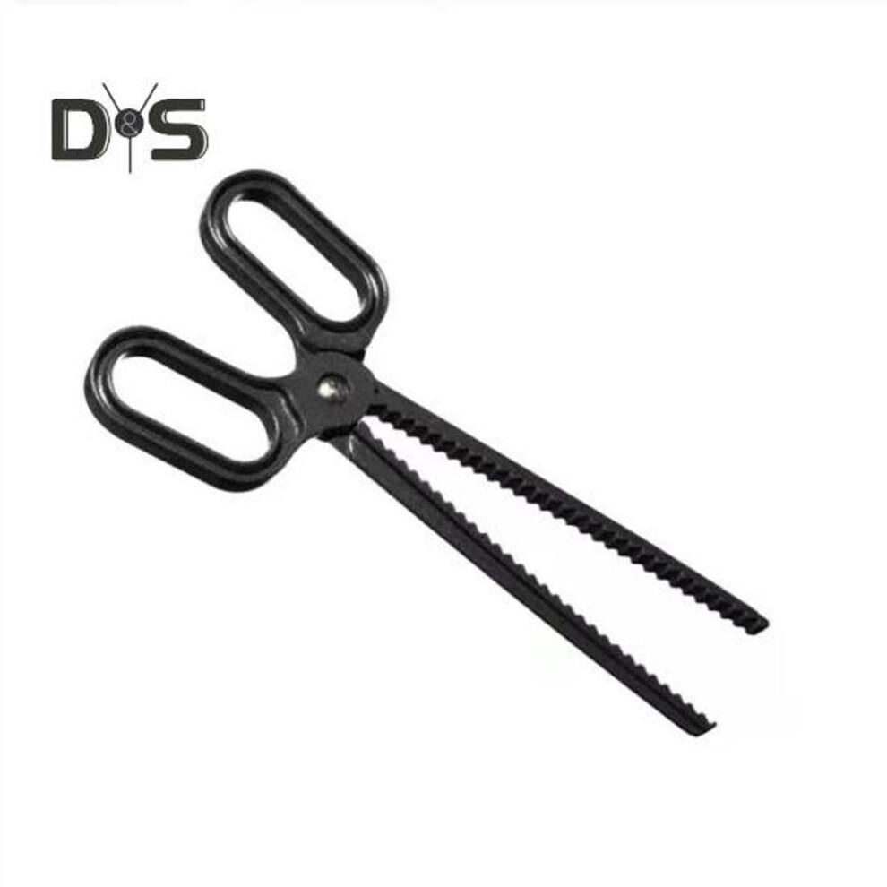 (black) Chest Pad Scissors Bra Cup Adjustment Clip with Ergonomic Handle Easy to Use Sports Bra Bikini Pad Insert Tool