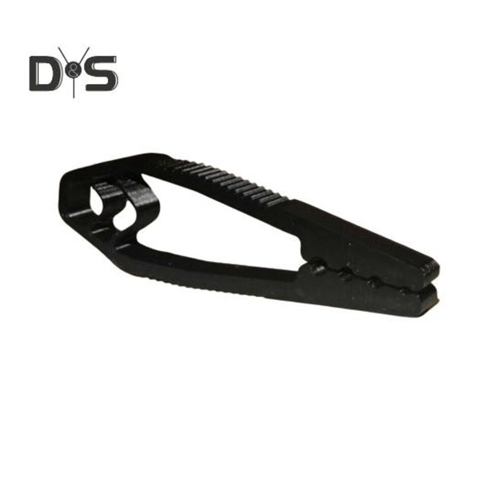 Nail Holder Pliers with 4 Holes Sturdy Construction Comfortable Grip Lightweight Portable Nail Holder Woodworking Tool