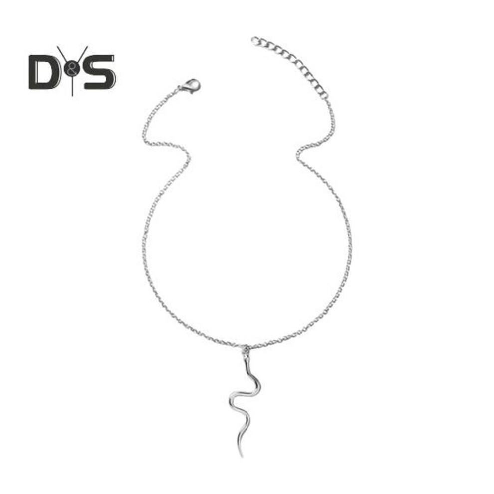 (silver) Women Necklace Snake Pendant Adjustable with Extended Chain Vintage Lady Clavicle Necklace Daily Prom Party Commuting Sweater Neck Jewelry