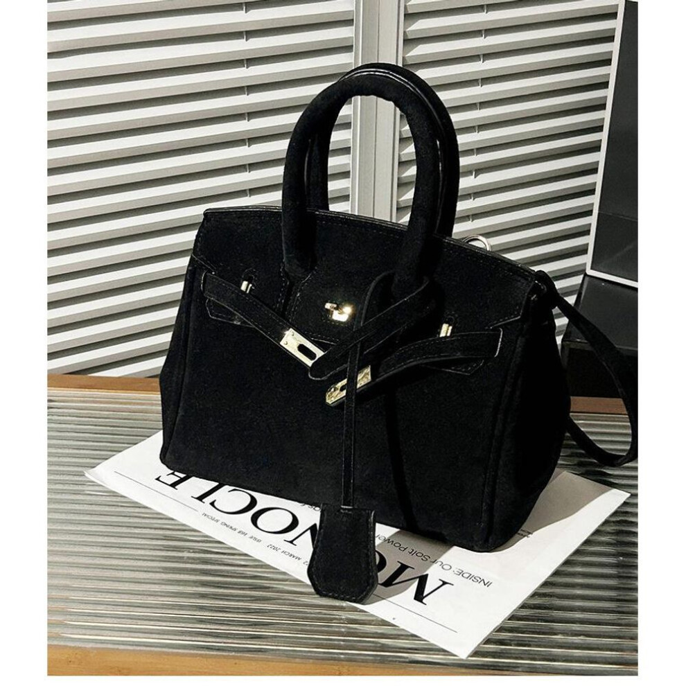 (black) Stylish PU Tote Shoulder Bag for Women Large Capacity Retro Crossbody Bag for Daily Use