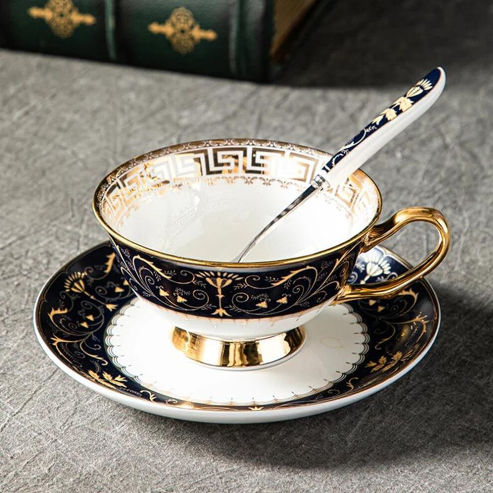 Vintage French Style Coffee Cups Light Luxury High End Ceramic Cup And Plate Set Exquisite Afternoon Tea Tableware Tea Cup Gifts