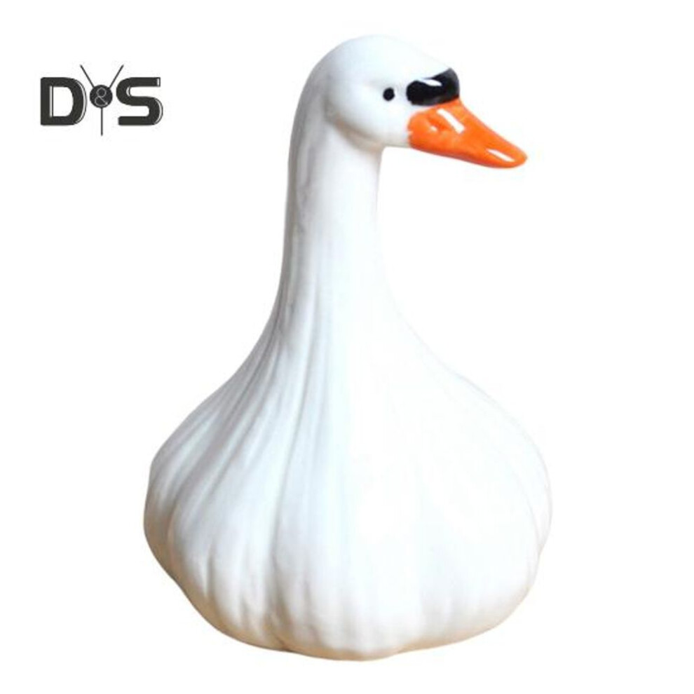 Garlic Duck Resin Figurine Cartoon White Duck Statue Animal Sculpture Home Office Bookshelf Desktop Decoration Ornament