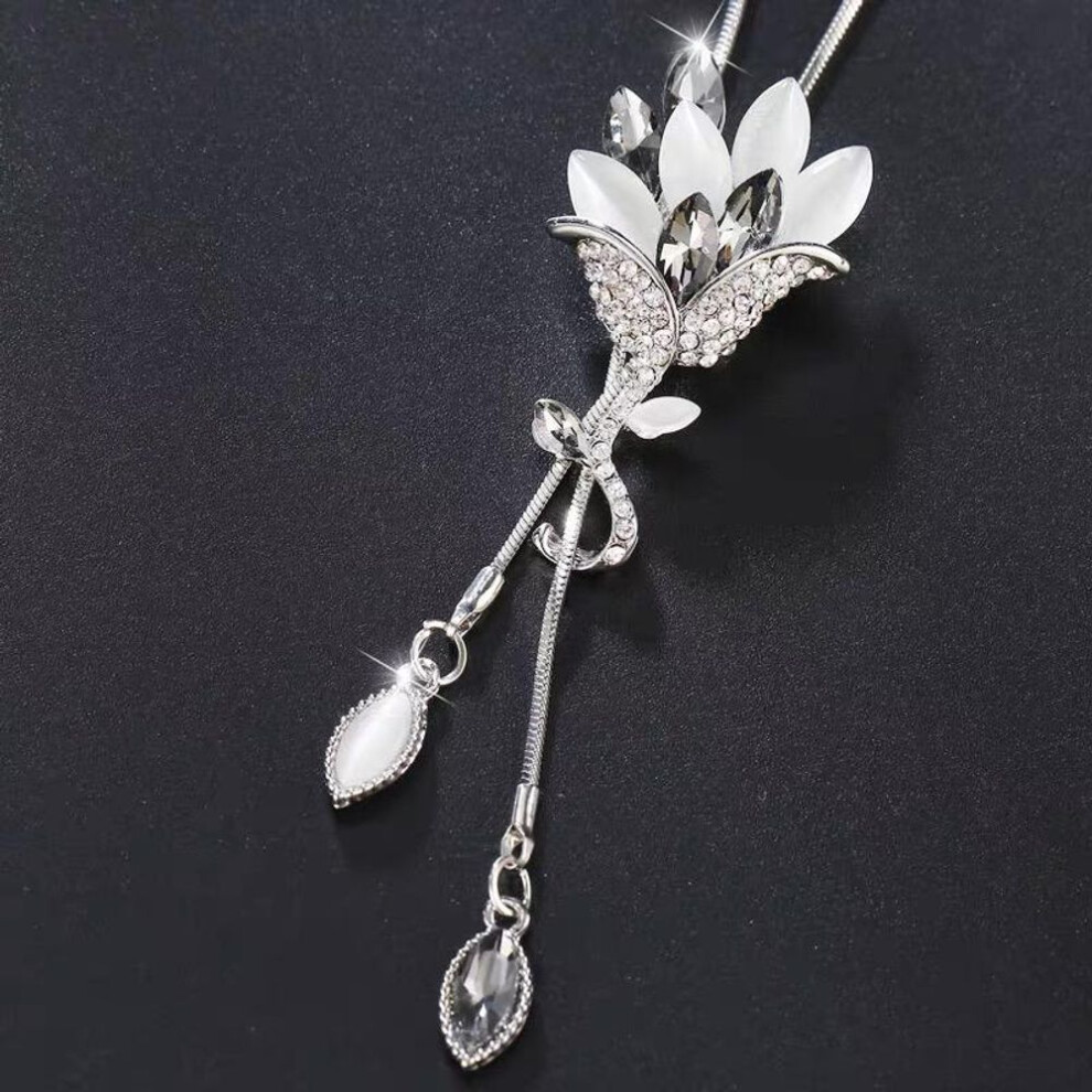 (aero) Fashionable Crystal Flower Long Necklace Korean Collarbone Sweater Chain Choker Pendant Necklace Female Jewelry