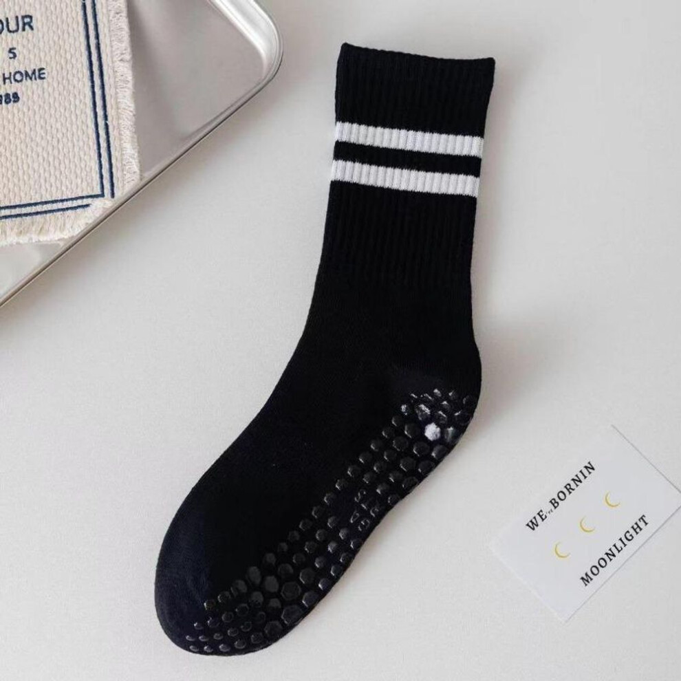 (black, one size) Pilates Socks for Women Yoga Socks Pure Cotton Non Slip Silicone Grips Indoor Sport Fitness Pilates Yoga Gym Dance Socks