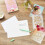 Hallmark f?dselsdagskort Sortiment Balloner Kageblomster (12 kort med konvolutter) 2