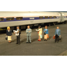 Miniaturn figurky v mertku O Bachmann Industries Stojc platforma Osobn vlak (6 kusu)