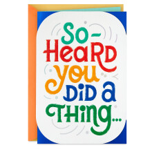 Hallmark felicitatiekaart voor afstuderen (iets dat de moeite waard is om te vieren)