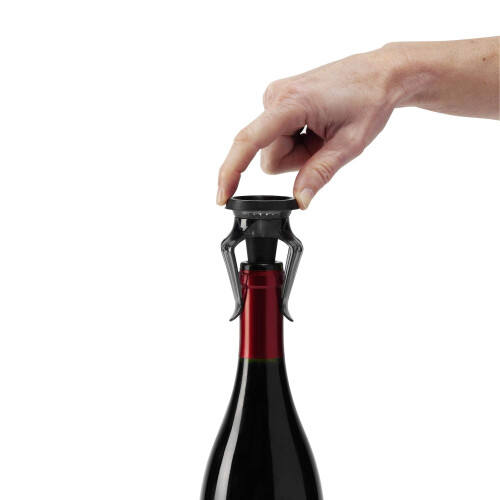 Le Creuset Le Creuset Vitesse Decanter and Aerator 1