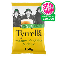 Tyrrells Hand Cooked English Crisps - Mature Cheddar & Chives (150g)