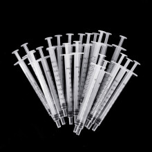 20ks/sada 1ml plastová injekčná striekačka bez ihiel, 0,01ml dielik na dopĺňanie a meranie tekutín,