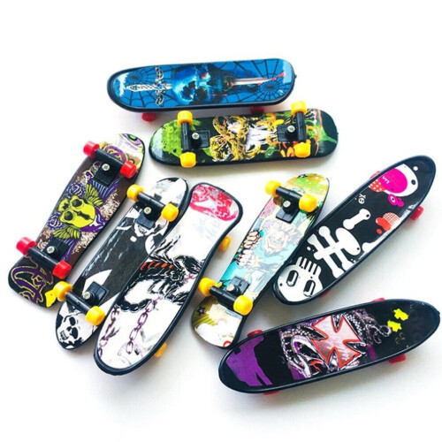 1 mini planche à roulettes créative en plastique pour doigts 1