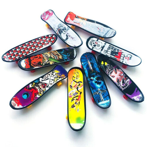 1 mini planche à roulettes créative en plastique pour doigts