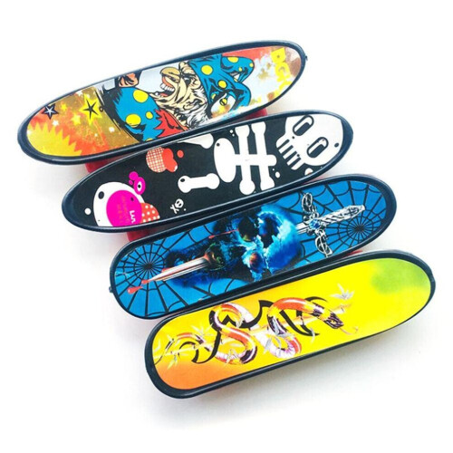 1 mini planche à roulettes créative en plastique pour doigts 2