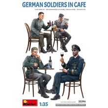 MIN35396 – Miniart 1:35 – Deutsche Soldaten im Café