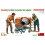 MIN38077 - Miniart 1:35 - Arbeiter mit Betonmischer 1