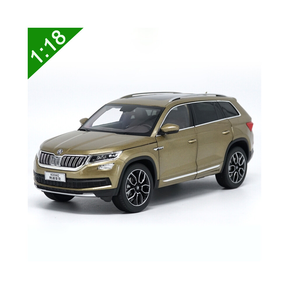 (KODIAQ Golden)1:18 Skoda OCTAVIA COMBI YETI KAROQ KODIAQ Superb Alloy Diecast Car Model Original-image-OPC-PH7WFTY-NEW