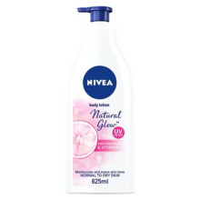 NIVEA Natural Glow Complex & Vitamin C UV Protection Face & Body Lotion 625mL | Even Skin Tone Hydrating Moisturizer All Skin Types