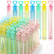 GiftExpress Bubble Wands Party Favours - 48 Pack Mini 4.25 """" Tall Assortered Pastel Color Heart Bubble Sticks - 0.2 FL OZ / 5 ml rør af ikke -gi