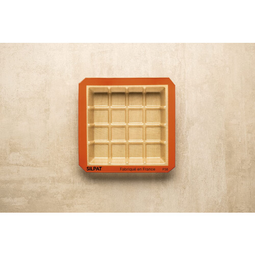 Silpat The Original Square Tablette Mold - 16 Portions 1