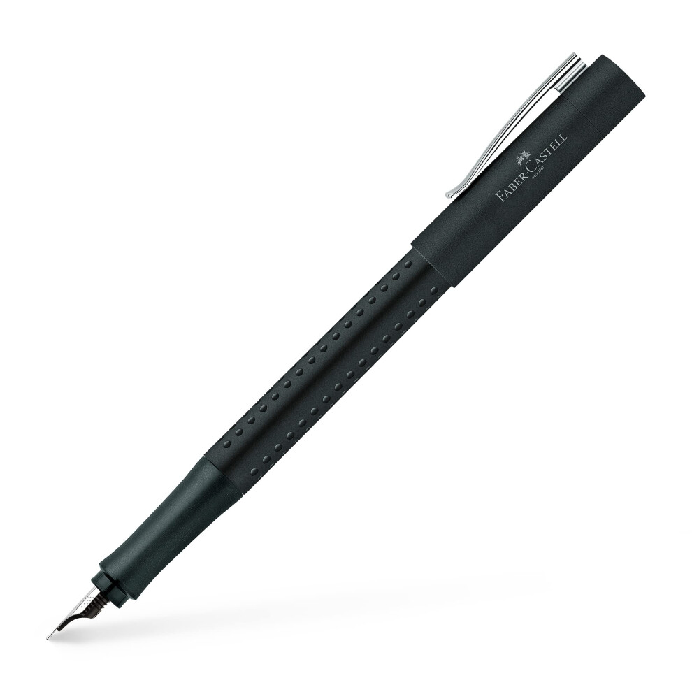 140901 Grip 2011 M Fountain Pen - Black